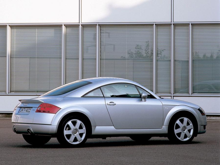  Audi TT Coupe (8N) 1998 года  (WW) (фото 7 из 25)